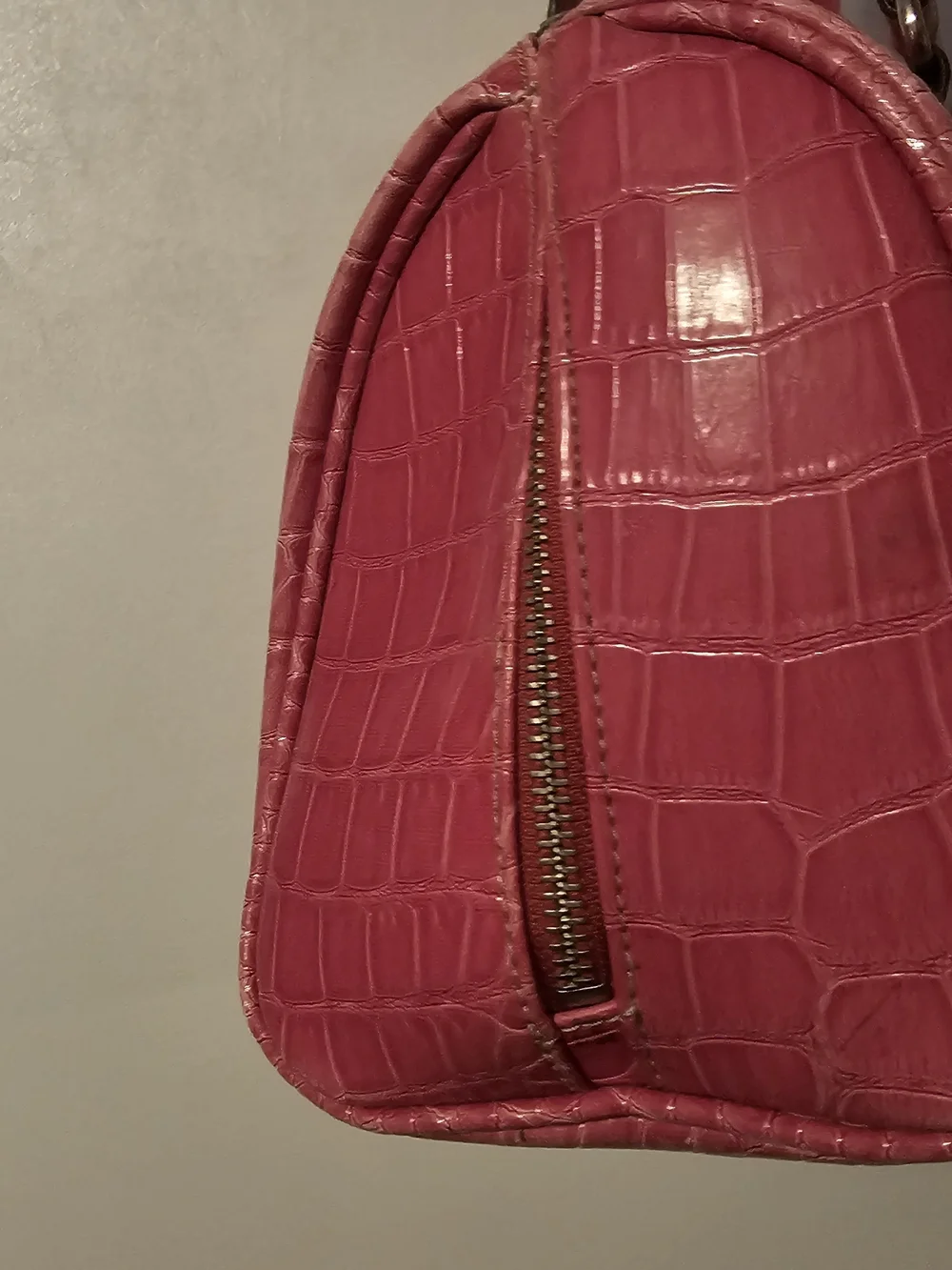 Liz Claiborne Women's Croc-Embossed Pink Satchel Bag